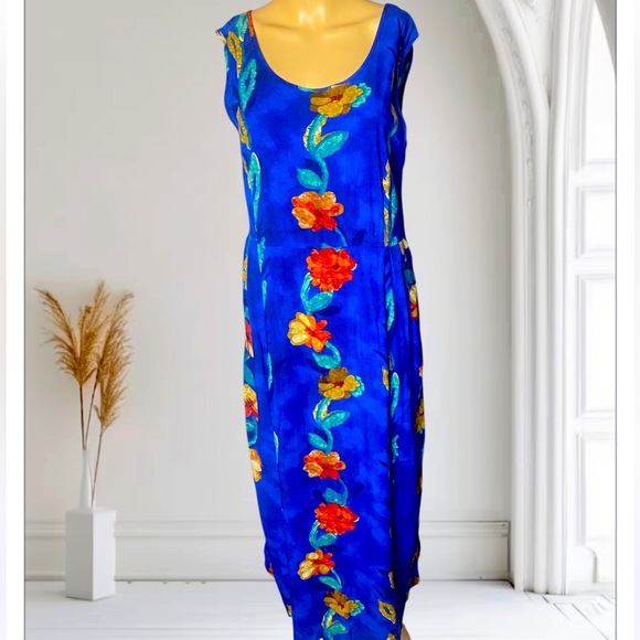 Dresses & Skirts - Vintage 90s Jams World Floral
Hawaiian Midi Dress M